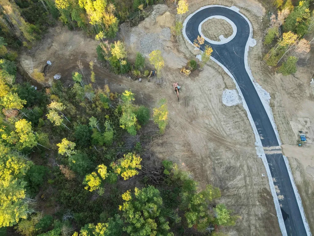 Pear Tree Lane Epping NH 03042