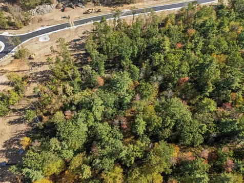 Pear Tree Lane Epping NH 03042