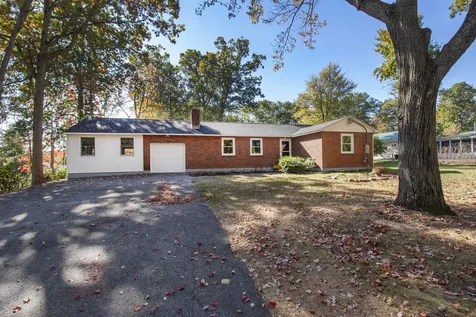 33 Hillside Terrace Merrimack NH 03054