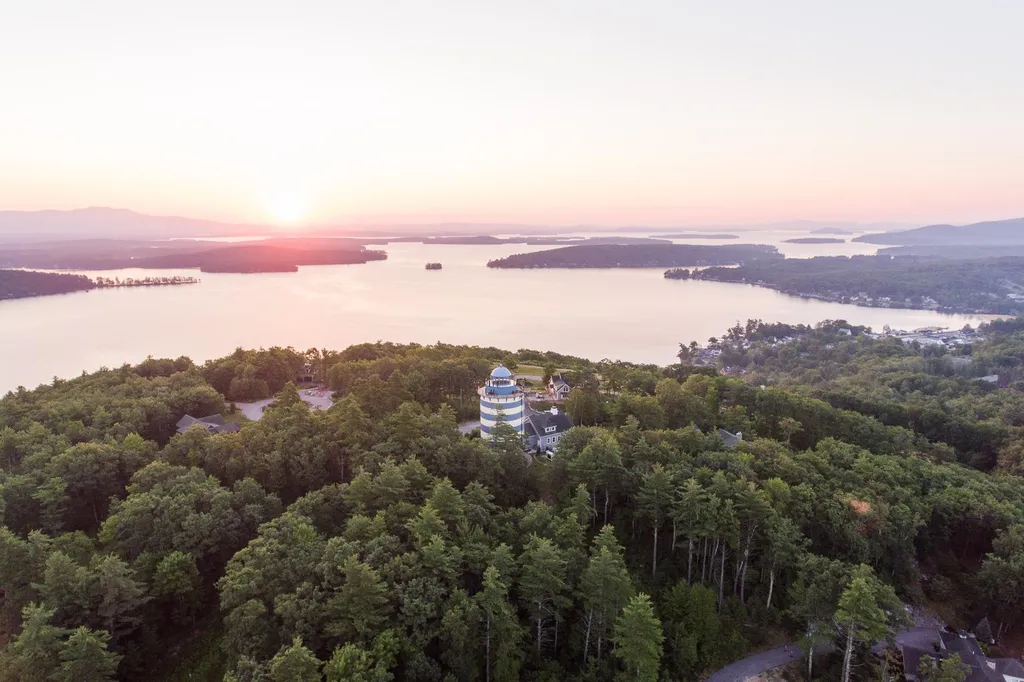 45 Stern Castle Place Laconia NH 03246