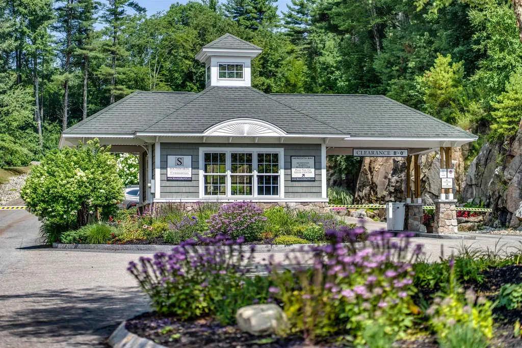 45 Stern Castle Place Laconia NH 03246