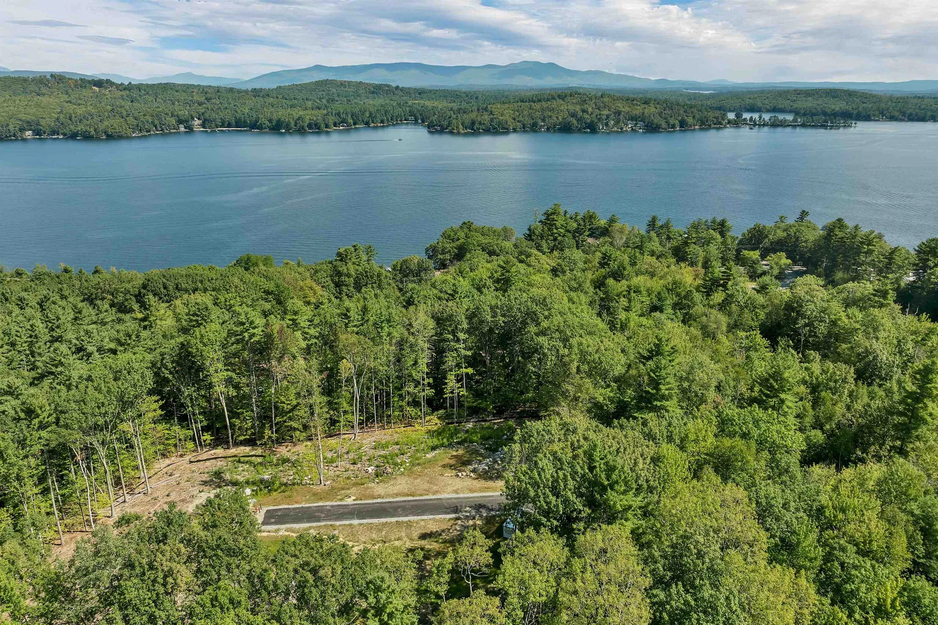 45 Stern Castle Place Laconia NH 03246