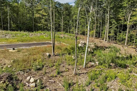 45 Stern Castle Place Laconia NH 03246