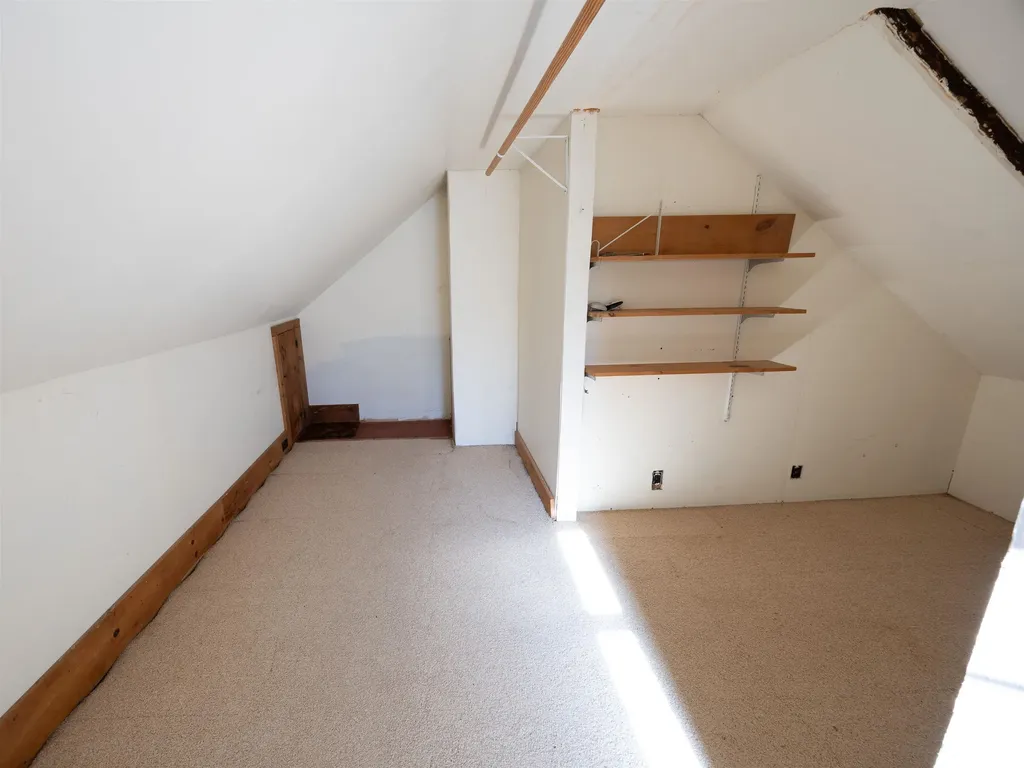 64 Rowe Mountain Road Bradford NH 03221