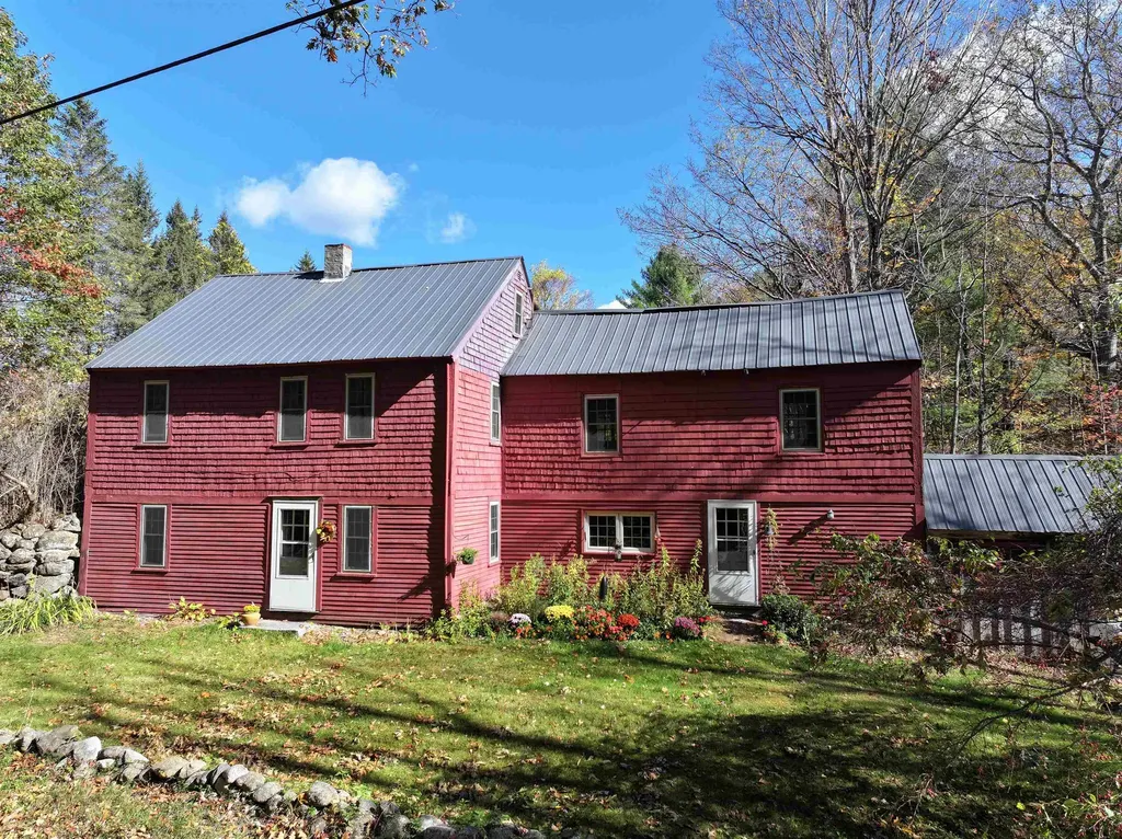 64 Rowe Mountain Road Bradford NH 03221