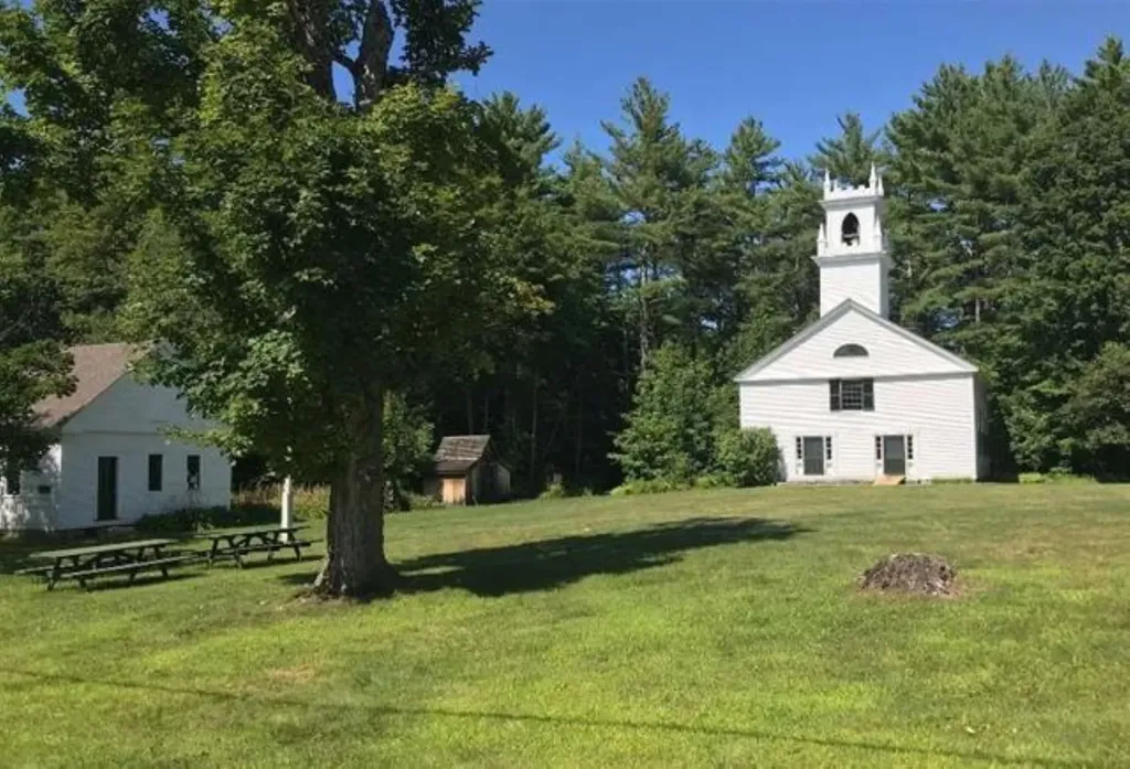 64 Rowe Mountain Road Bradford NH 03221