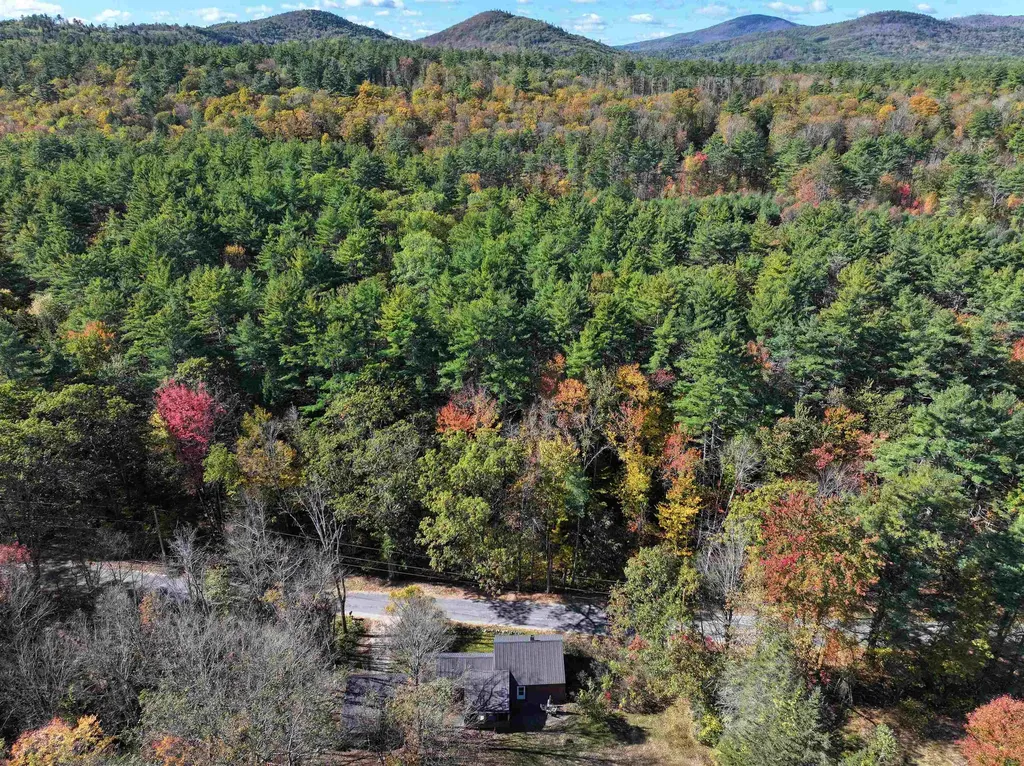 64 Rowe Mountain Road Bradford NH 03221