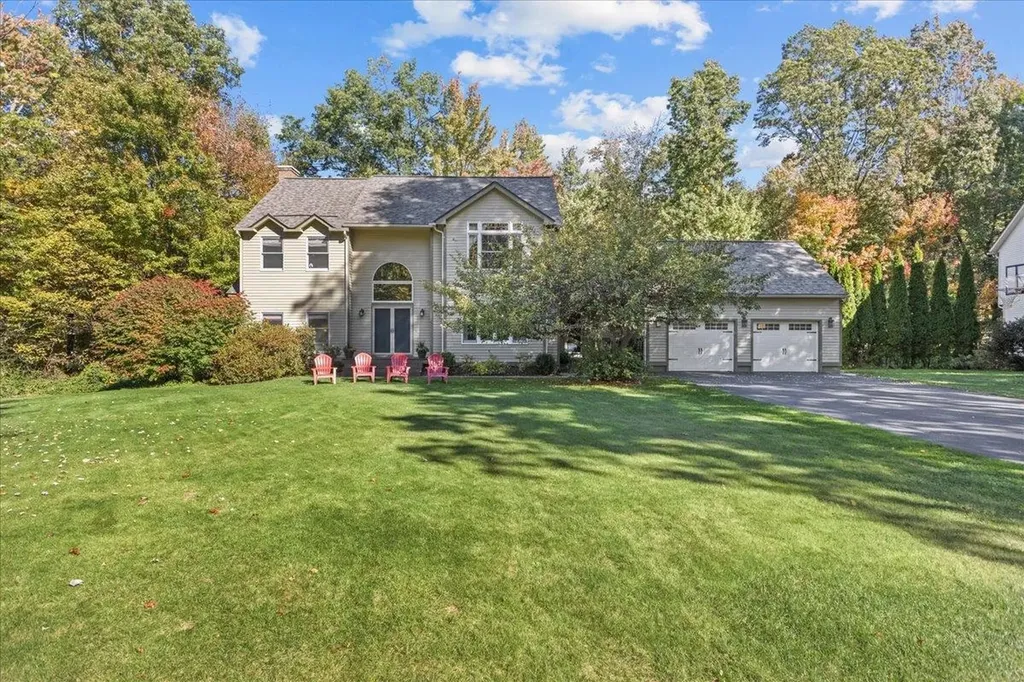 362 Hidden Oaks Drive Colchester VT 05446