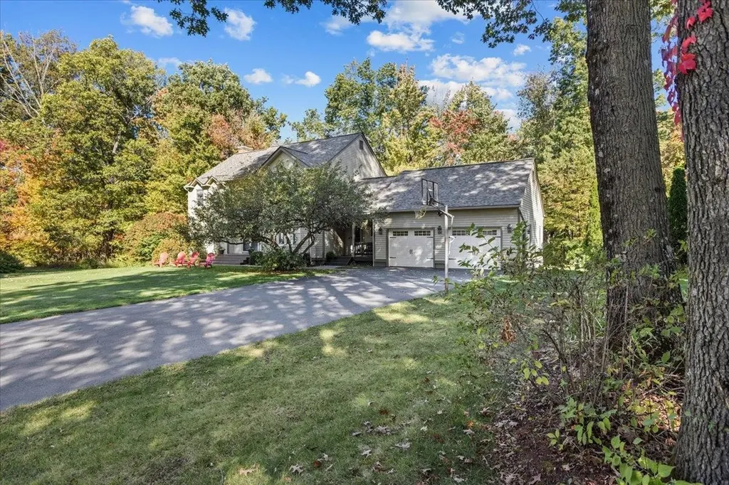 362 Hidden Oaks Drive Colchester VT 05446