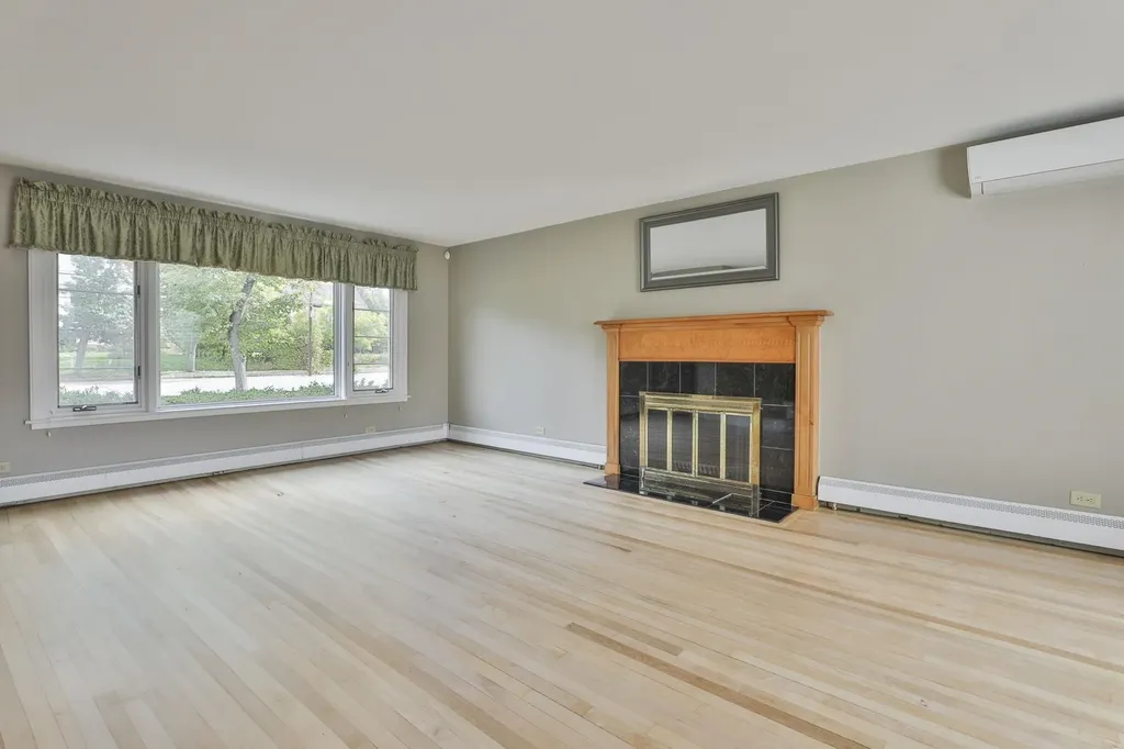 2434 Elm Street Manchester NH 03104