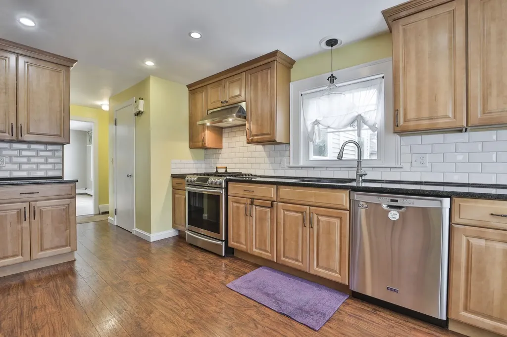 2434 Elm Street Manchester NH 03104