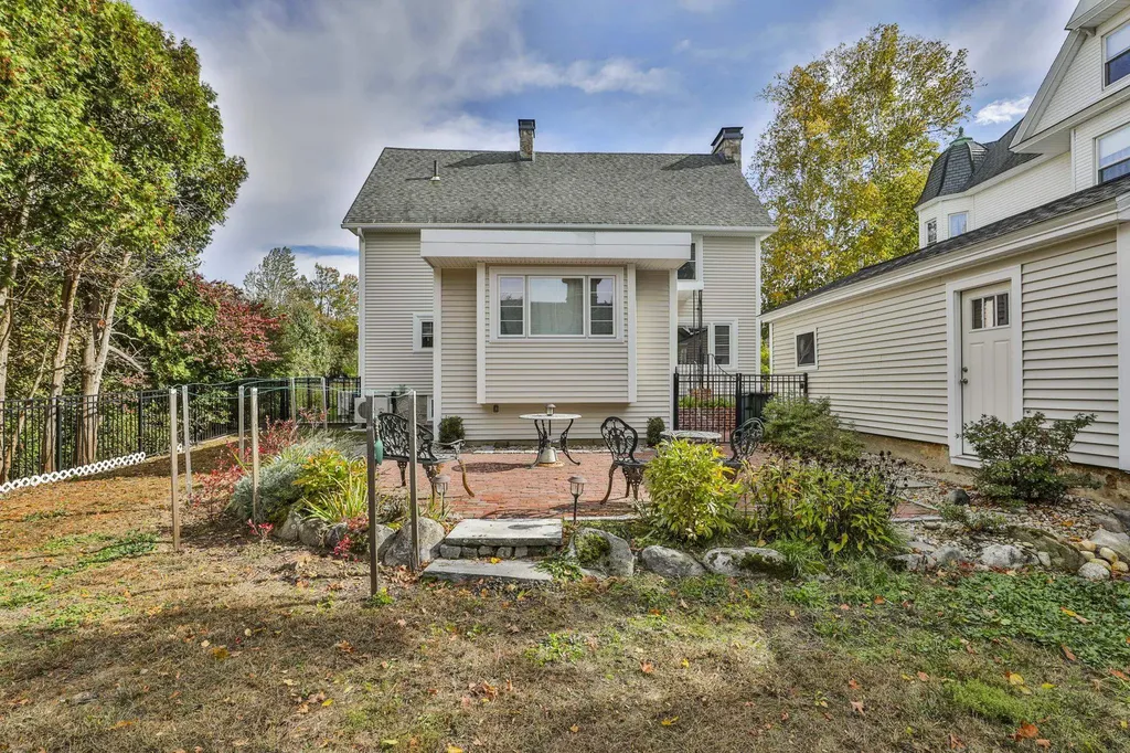 2434 Elm Street Manchester NH 03104