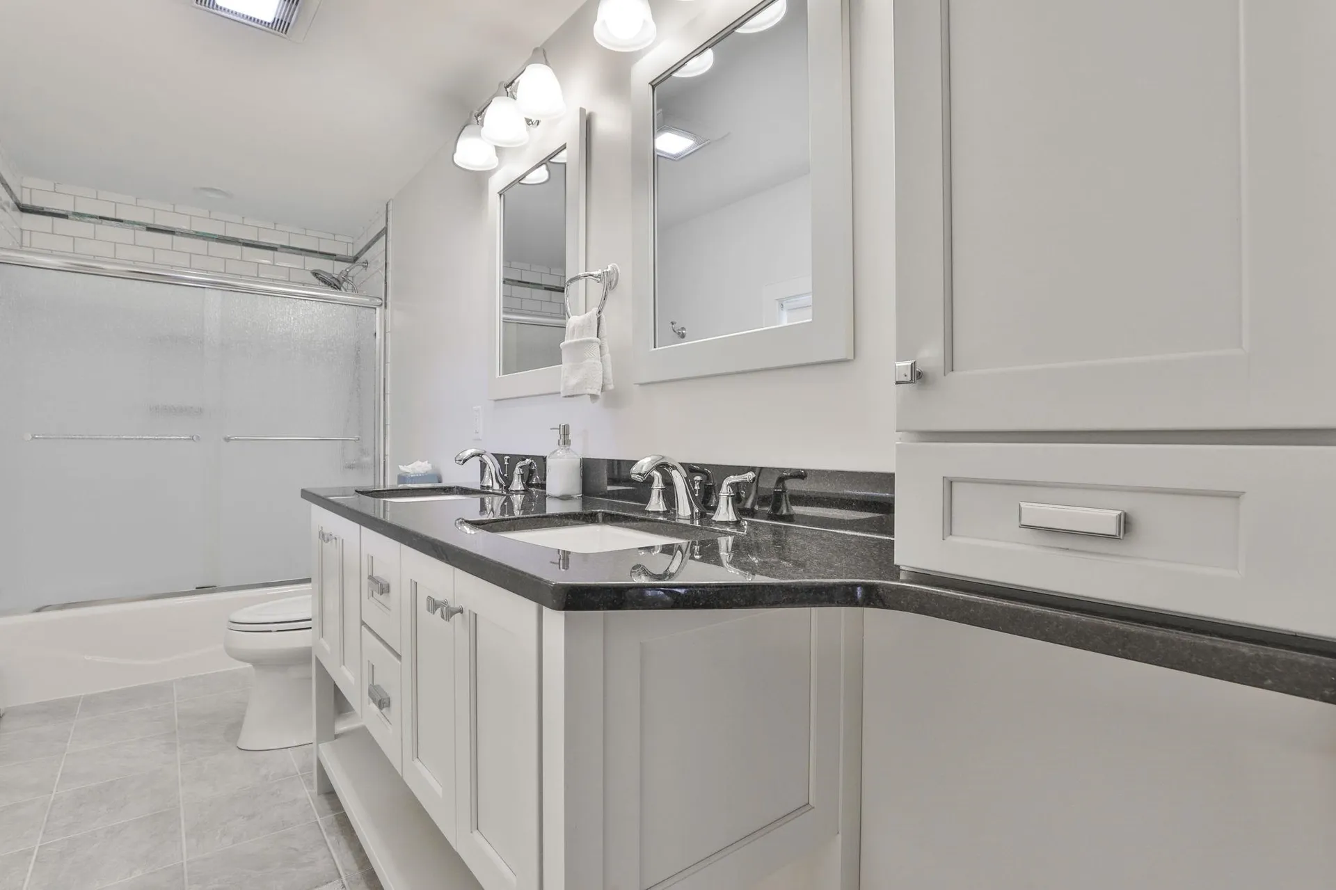 2434 Elm Street Manchester NH 03104