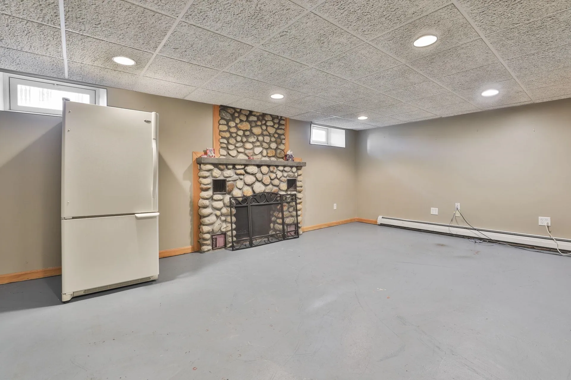 2434 Elm Street Manchester NH 03104