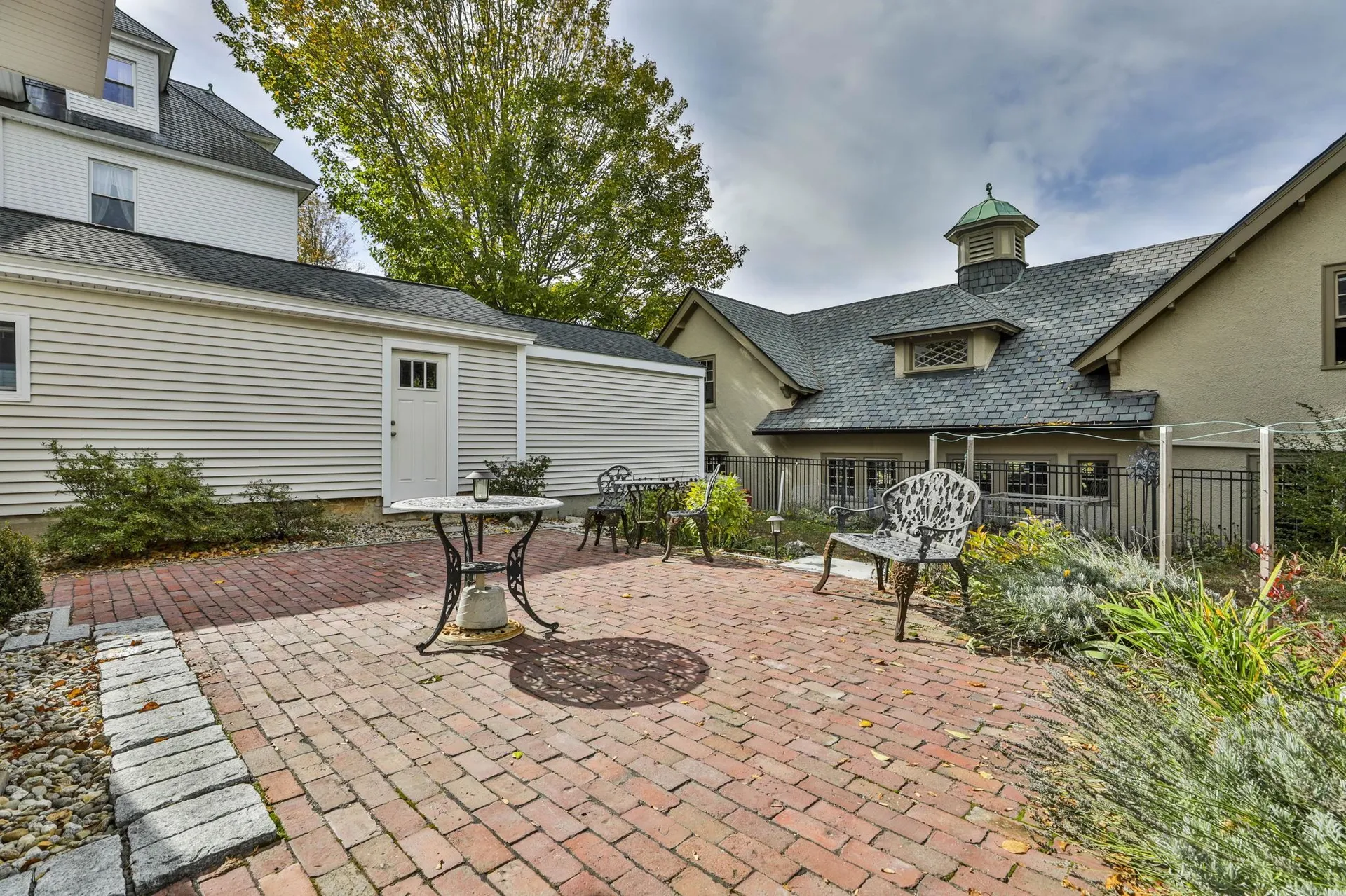 2434 Elm Street Manchester NH 03104