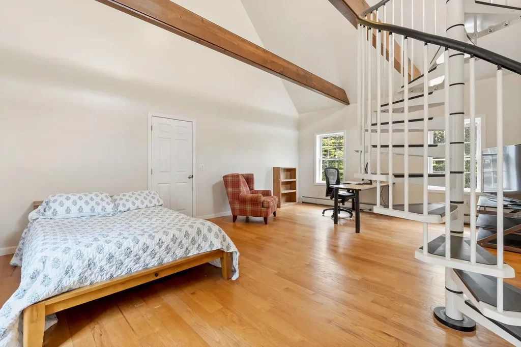 78 Old Greenfield Road Peterborough NH 03458