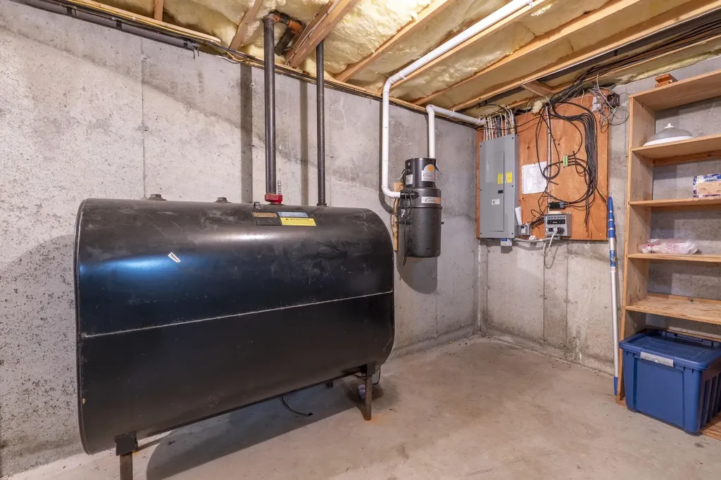 78 Old Greenfield Road Peterborough NH 03458