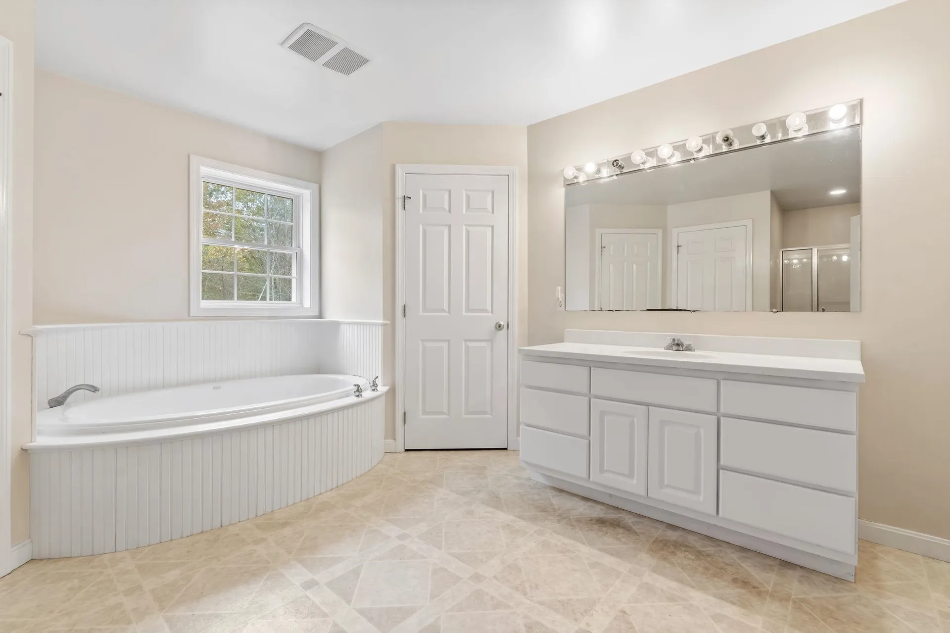 78 Old Greenfield Road Peterborough NH 03458