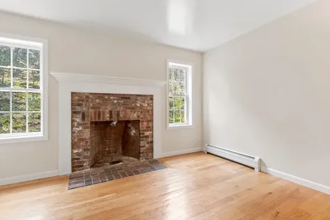 78 Old Greenfield Road Peterborough NH 03458