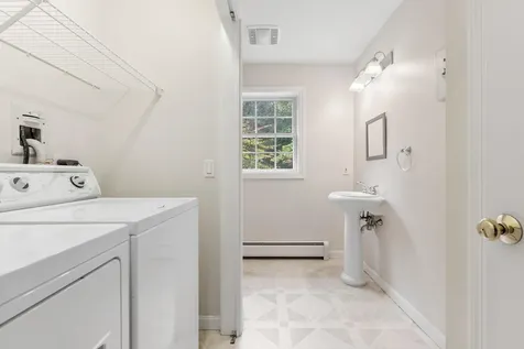 78 Old Greenfield Road Peterborough NH 03458