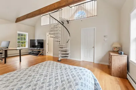 78 Old Greenfield Road Peterborough NH 03458