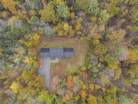 78 Old Greenfield Road Peterborough NH 03458