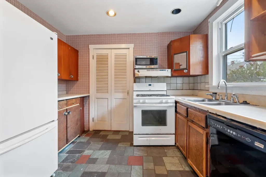 33 Spruce Street Concord NH 03301