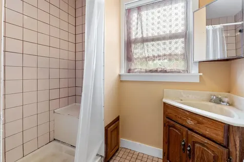 33 Spruce Street Concord NH 03301