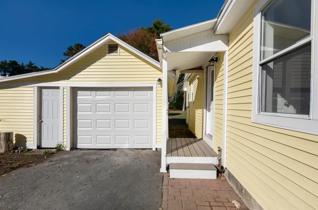 81 N Main Street Salem NH 03079