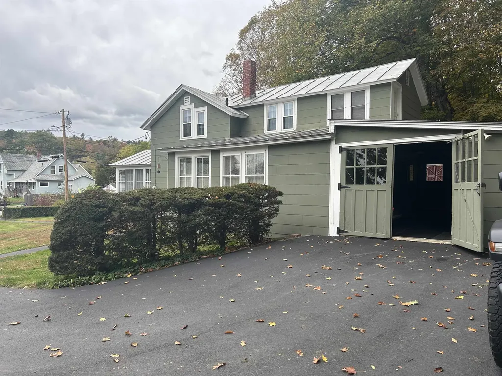 184 Hazen Street Hartford VT 05001