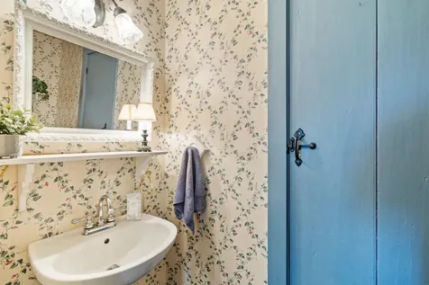 4259 Roosevelt Highway Colchester VT 05446