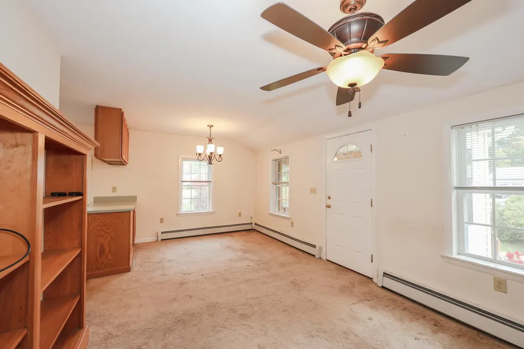 6 Lawrence Street Extension Concord NH 03301