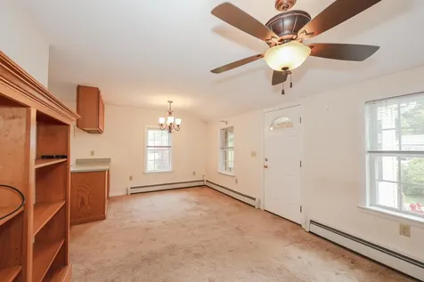 6 Lawrence Street Extension Concord NH 03301