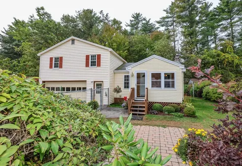 6 Lawrence Street Extension Concord NH 03301