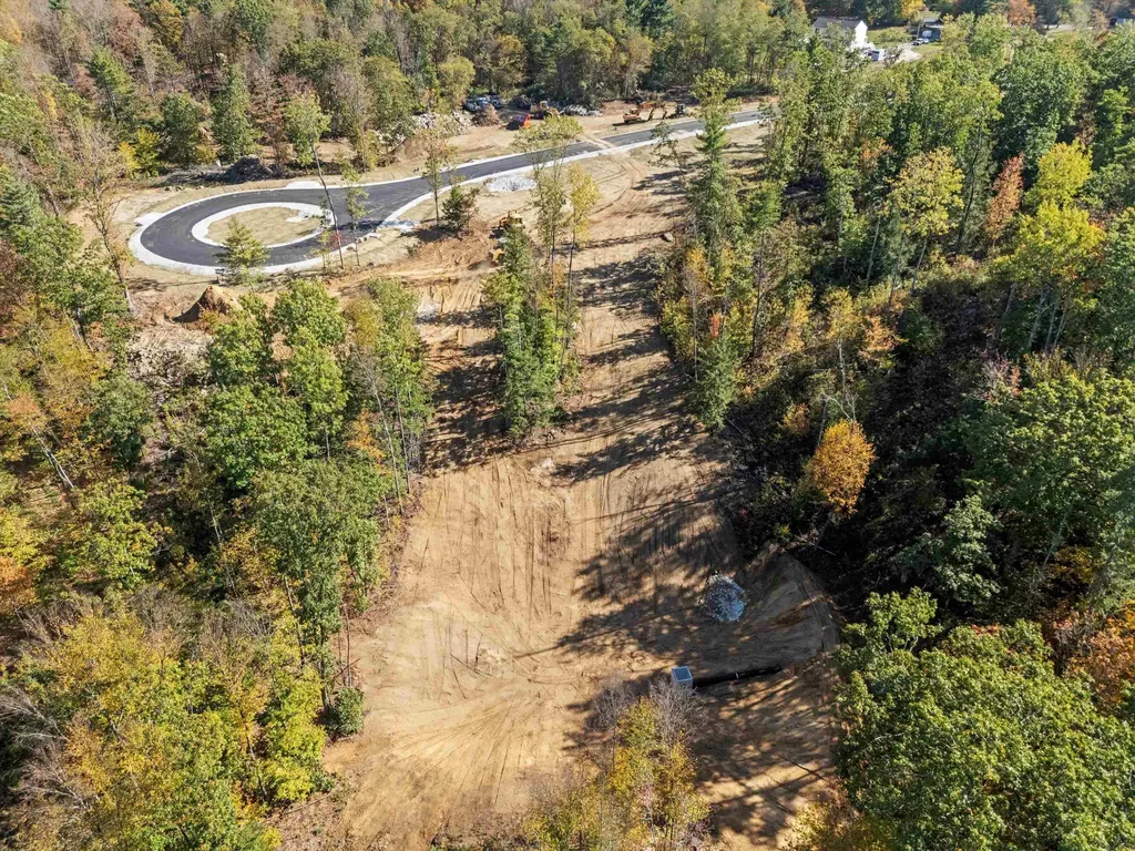 Pear Tree Lane Epping NH 03042