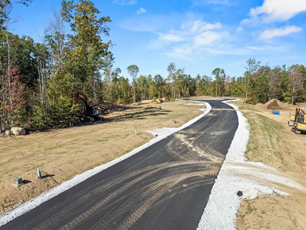 Pear Tree Lane Epping NH 03042