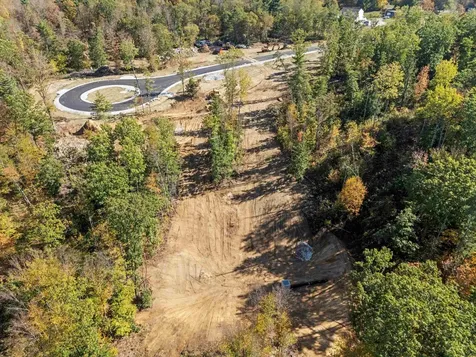 Pear Tree Lane Epping NH 03042