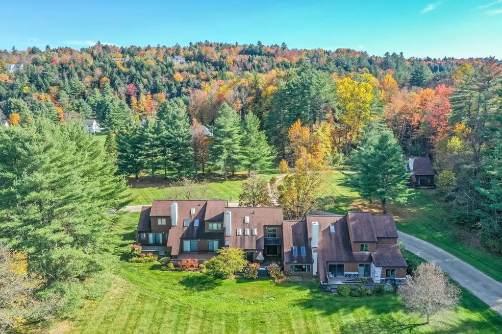 435 Stonybrook Road Stowe VT 05472