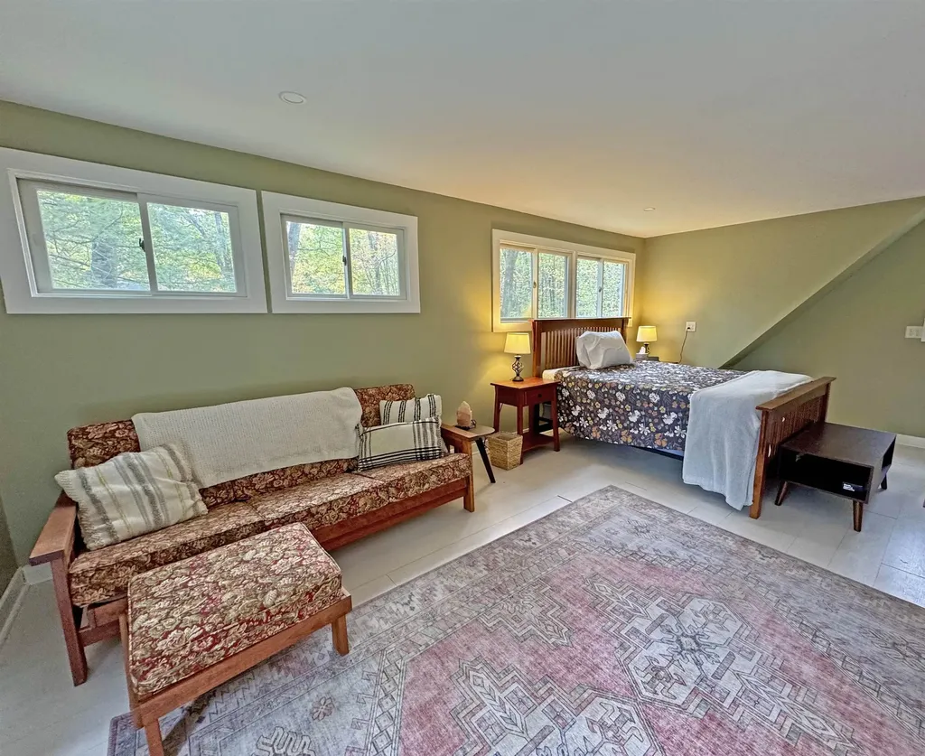 212-214 South Pine Banks Road Putney VT 05346