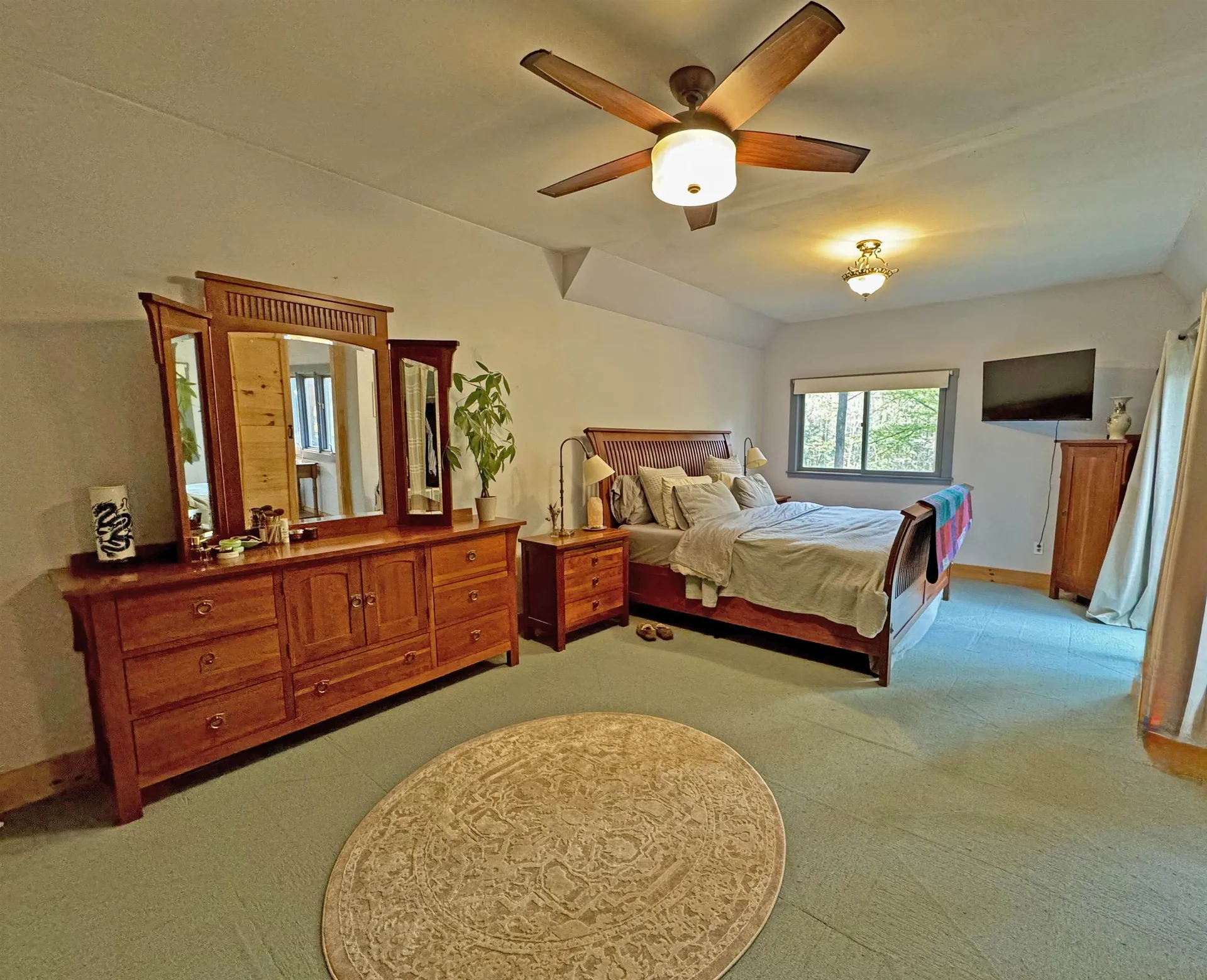 212-214 South Pine Banks Road Putney VT 05346