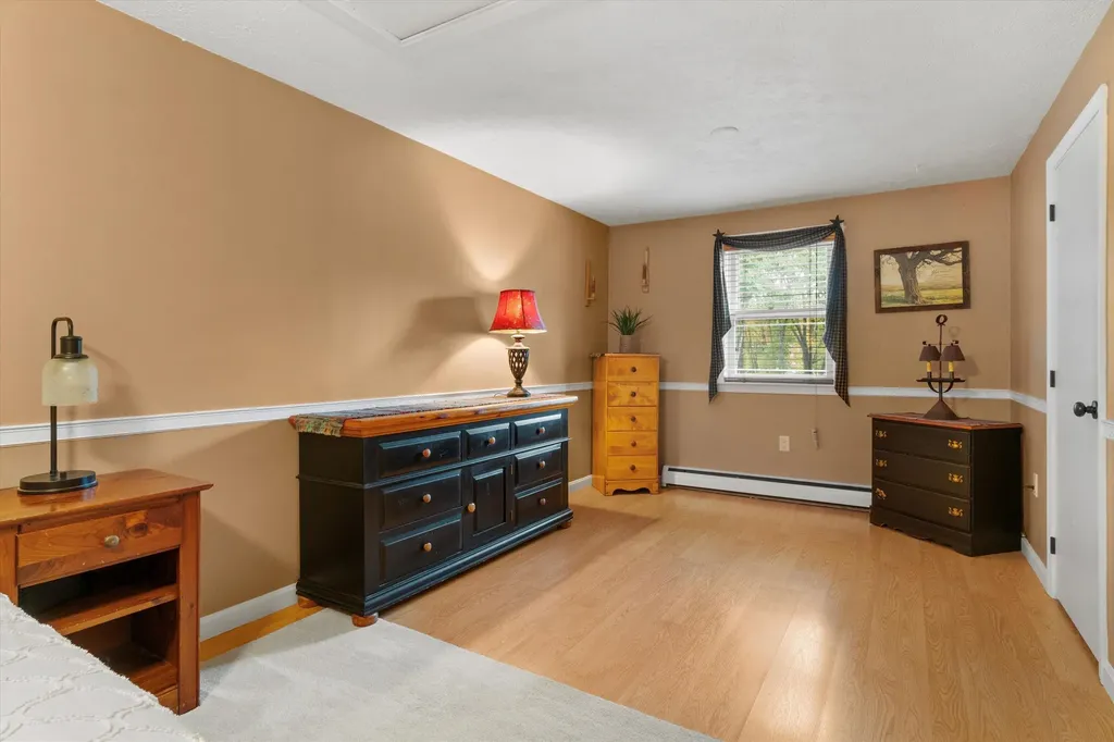 4 Columbine Place Concord NH 03303