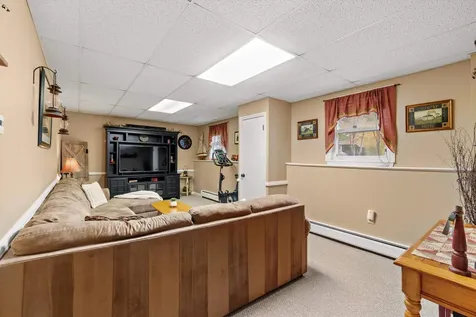 4 Columbine Place Concord NH 03303