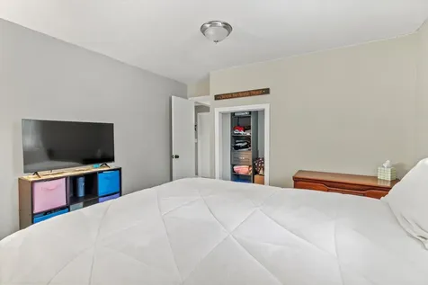 4 Columbine Place Concord NH 03303