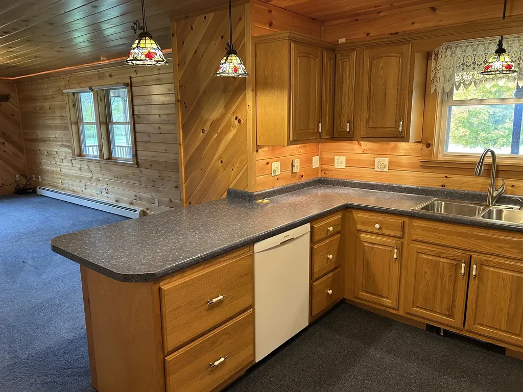 21 Boat Landing Road Orford NH 03777