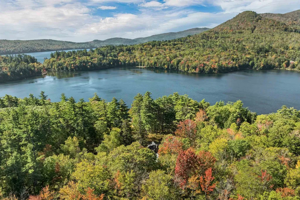 6 Twin Cottage Lane Ossipee NH 03814