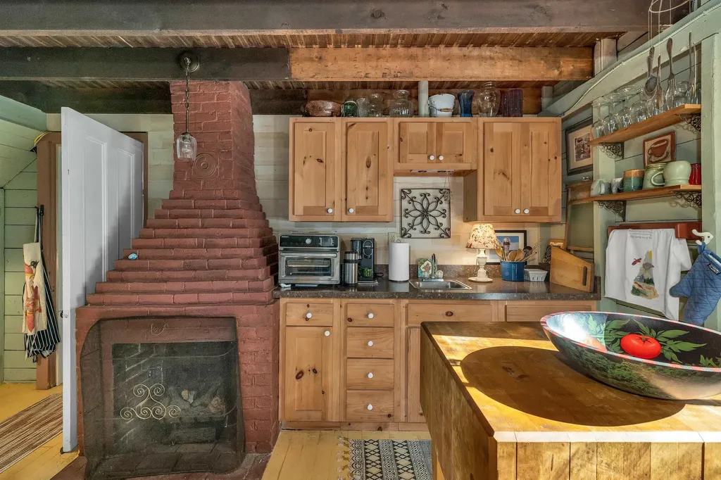 6 Twin Cottage Lane Ossipee NH 03814