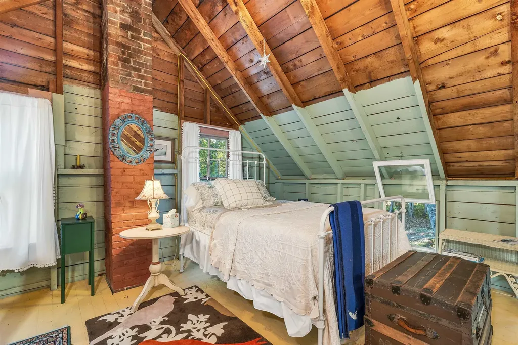 6 Twin Cottage Lane Ossipee NH 03814