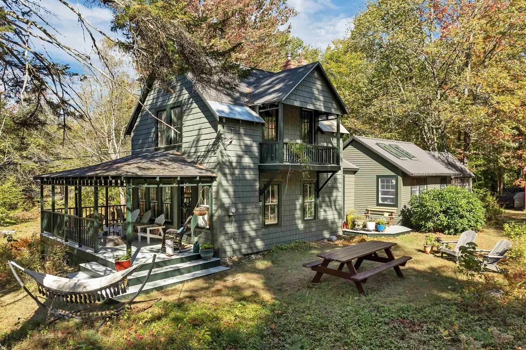 6 Twin Cottage Lane Ossipee NH 03814