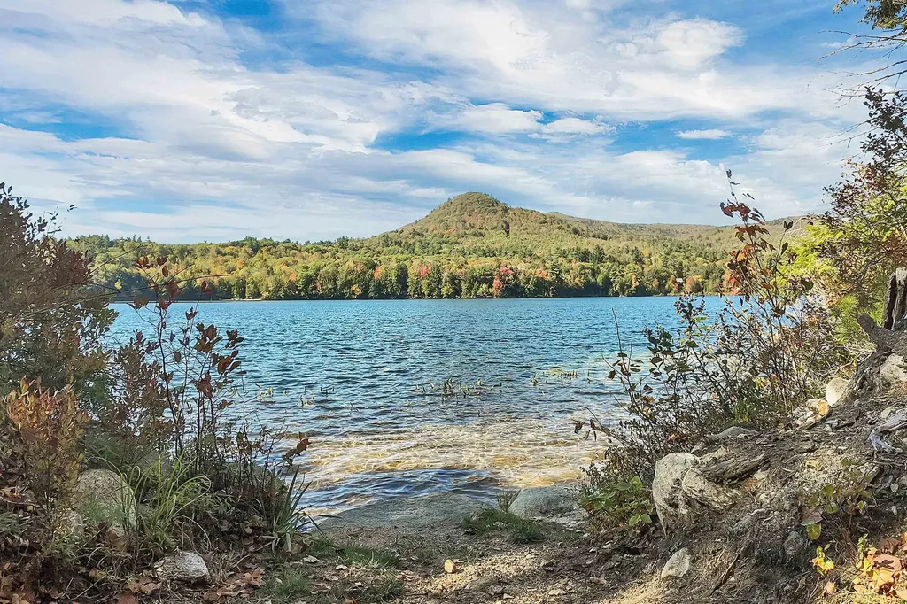 6 Twin Cottage Lane Ossipee NH 03814