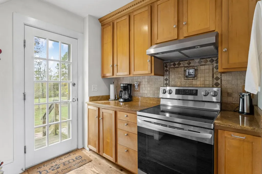 638 Post Road Greenland NH 03840